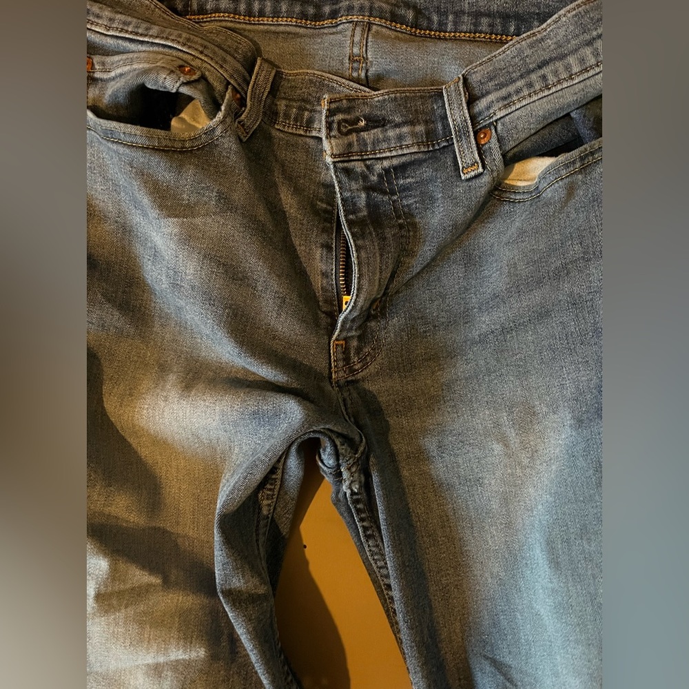 Levi jeans